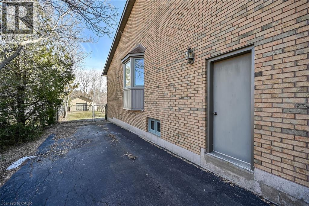 233 Green Mountain Road E, Stoney Creek, Ontario  L8J 2Z5 - Photo 42 - 40811506