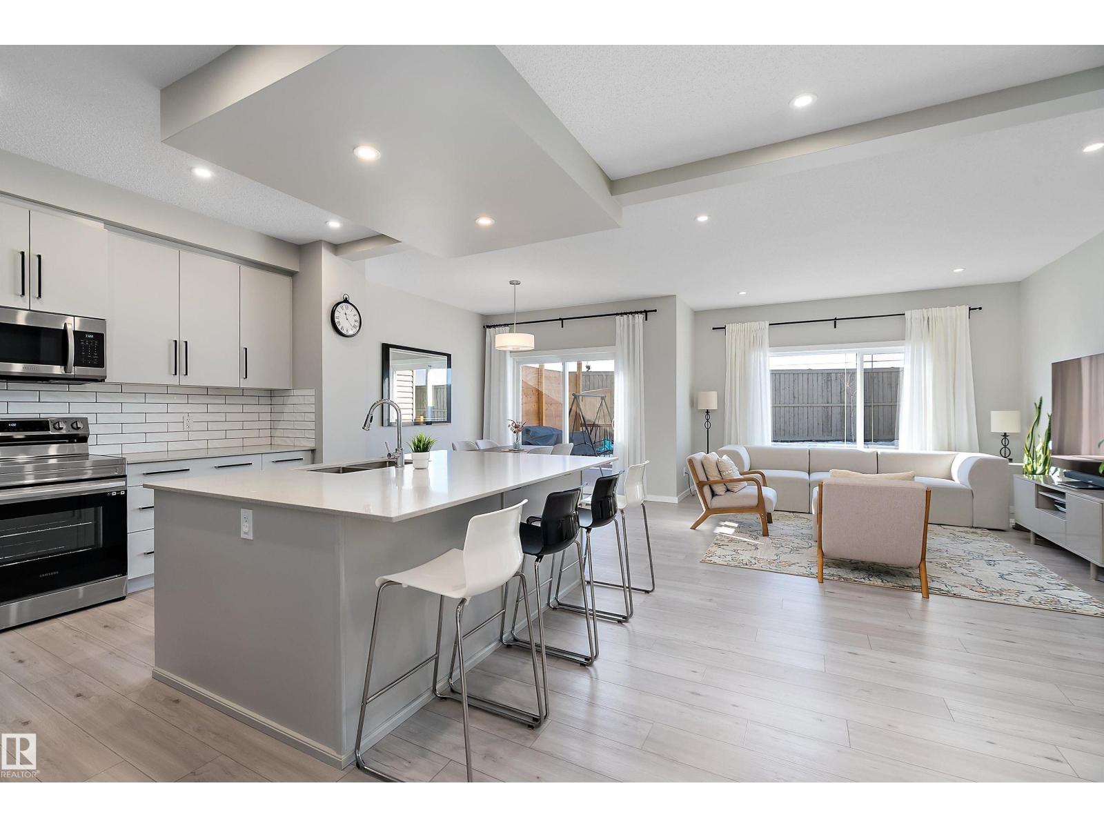 197 Larch Cr, Leduc, Alberta  T9E 1N2 - Photo 3 - E4477016