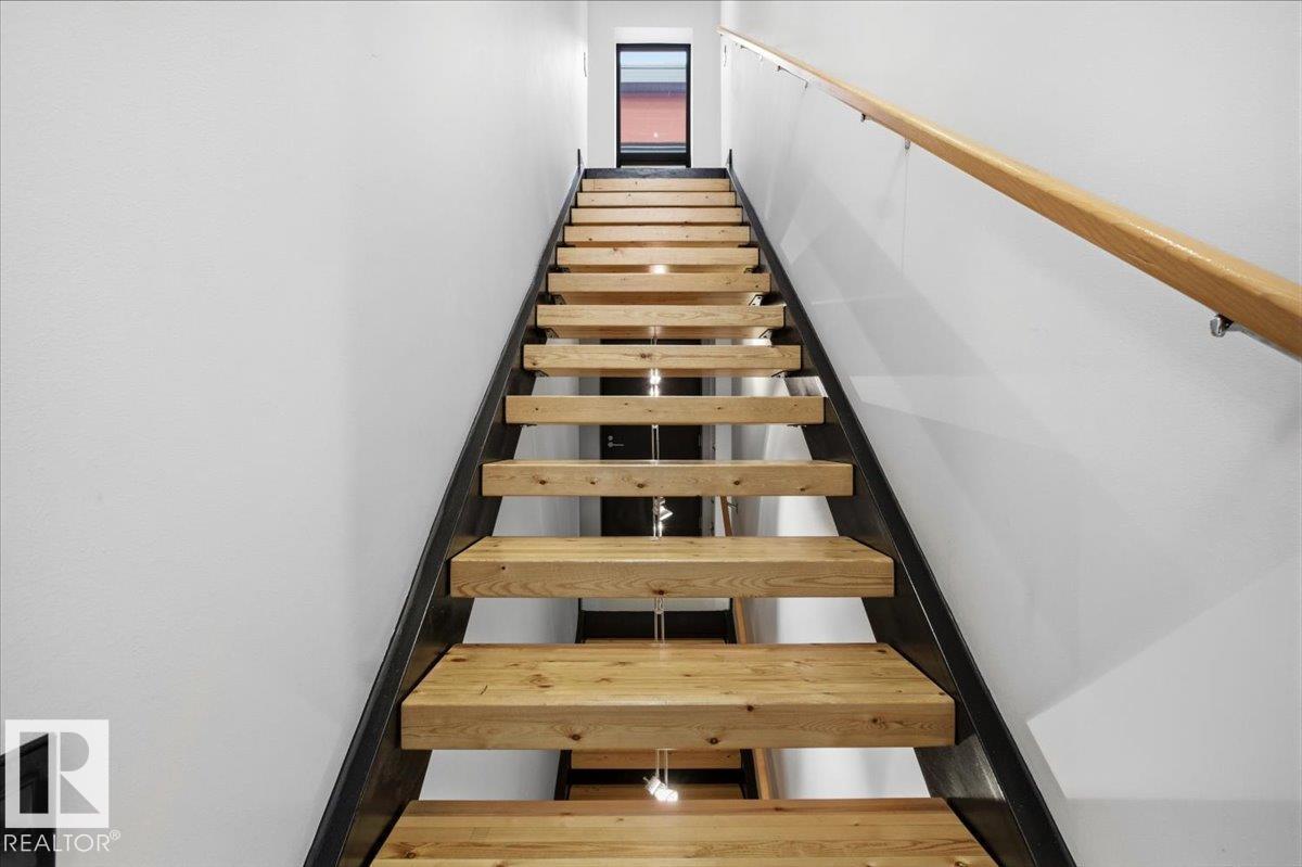 8709 92a Av Nw, Edmonton, Alberta  T6C 4G6 - Photo 10 - E4477017