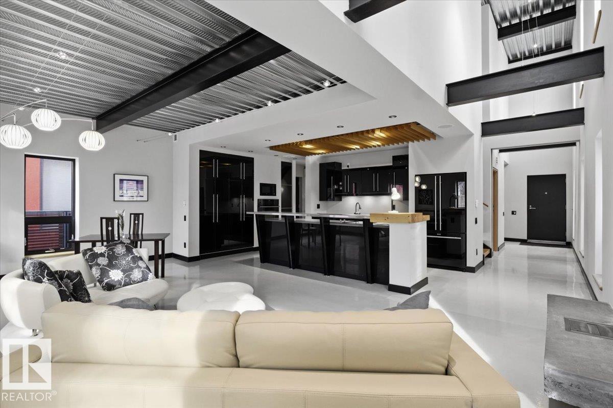 8709 92a Av Nw, Edmonton, Alberta  T6C 4G6 - Photo 5 - E4477017