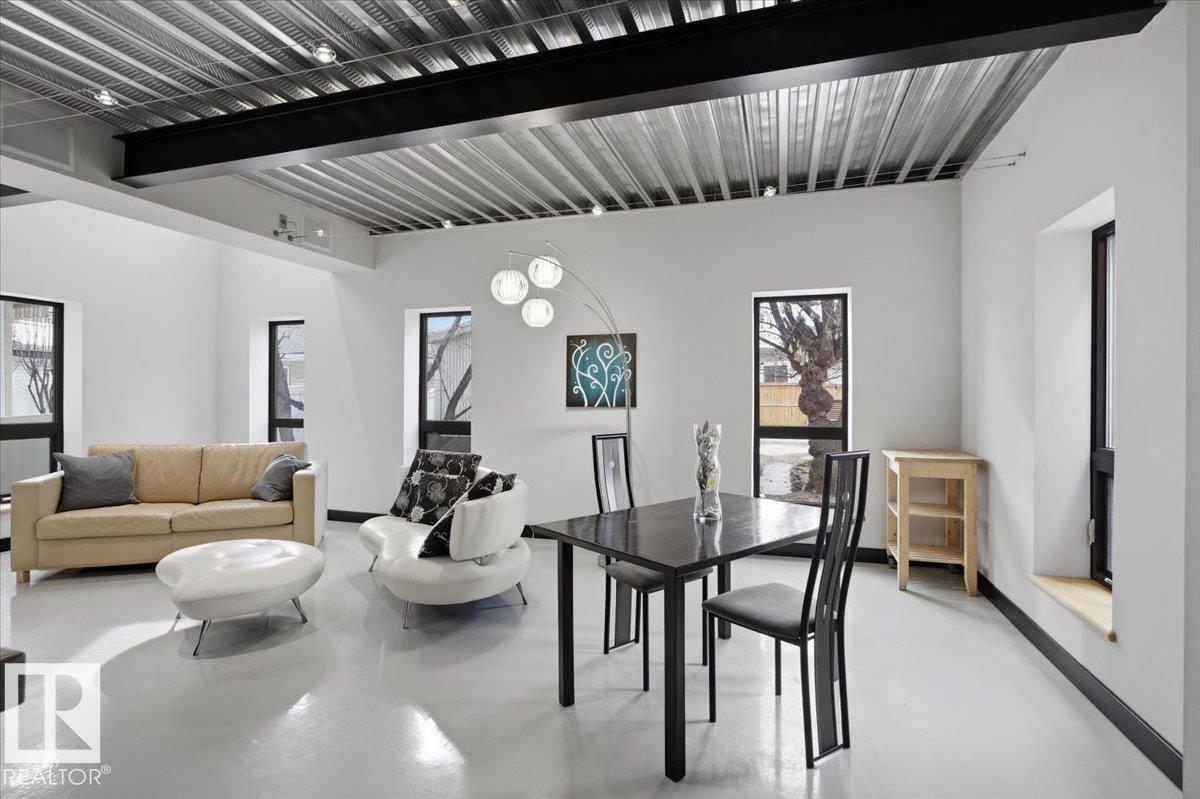 8709 92a Av Nw, Edmonton, Alberta  T6C 4G6 - Photo 6 - E4477017