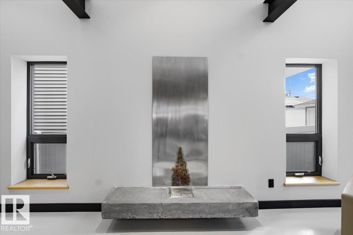 8709 92a Av Nw, Edmonton, Alberta  T6C 4G6 - Photo 7 - E4477017