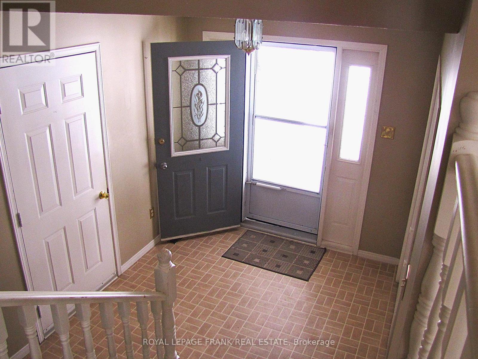 47 Cedartree Lane, Kawartha Lakes, Ontario  K0M 1A0 - Photo 3 - X12796862