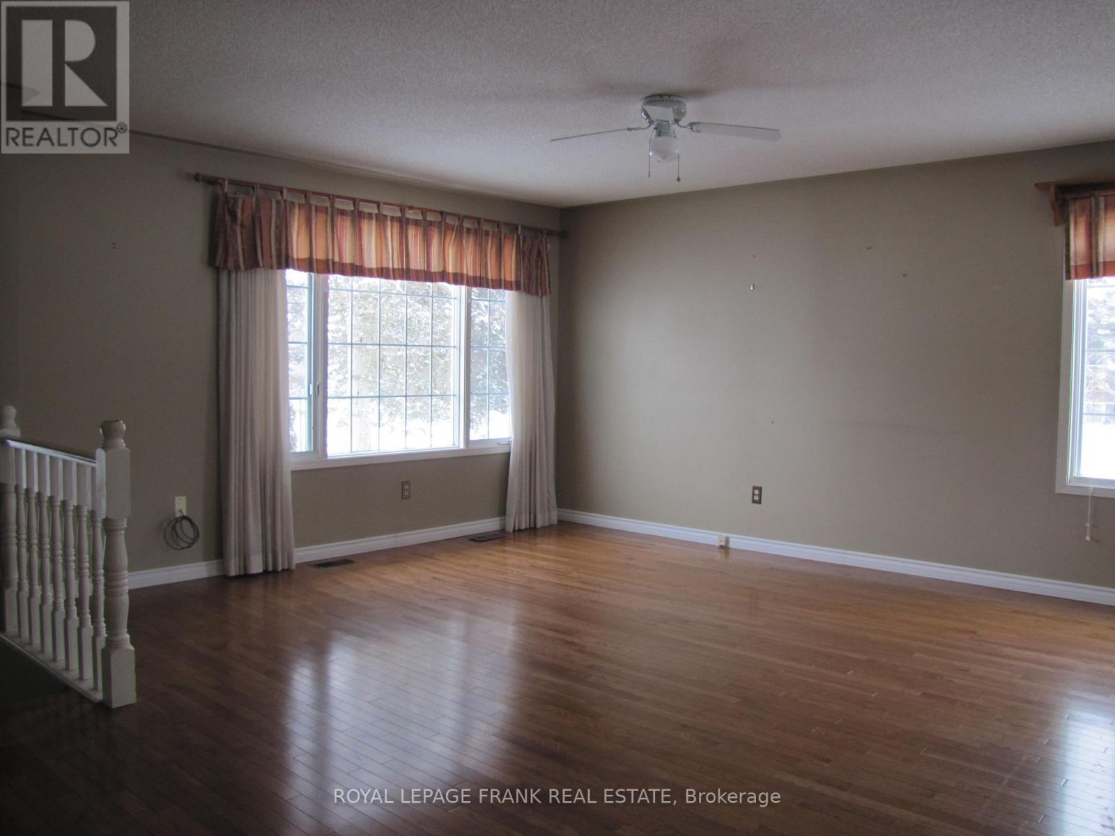 47 Cedartree Lane, Kawartha Lakes, Ontario  K0M 1A0 - Photo 4 - X12796862