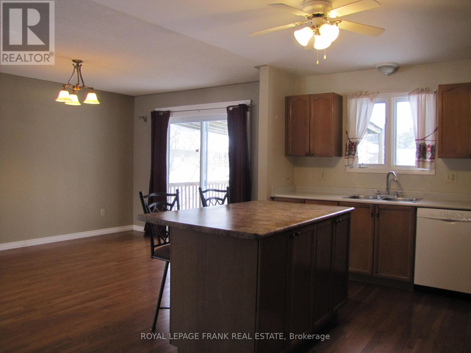 47 Cedartree Lane, Kawartha Lakes, Ontario  K0M 1A0 - Photo 9 - X12796862