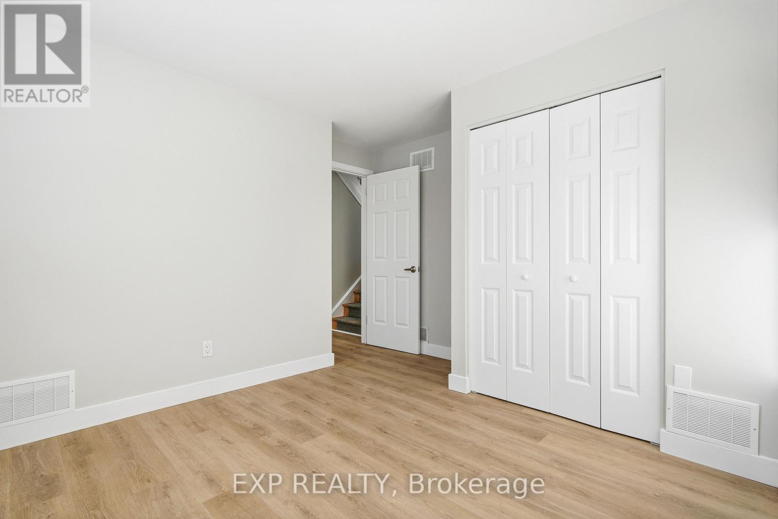 2158 Fillmore Crescent, Ottawa, Ontario  K1J 6A4 - Photo 26 - X12765344