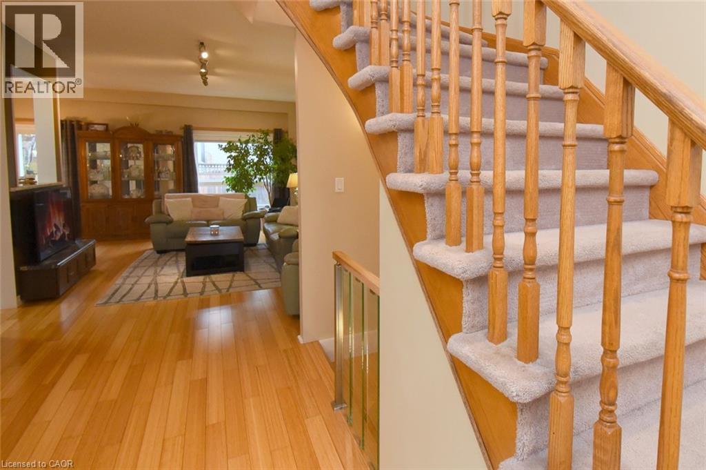 2229 Walkers Line Unit# 9, Burlington, Ontario  L7M 4X4 - Photo 20 - 40810333