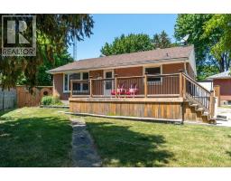 18 TWEEDSMUIR AVENUE, Sarnia, Ontario