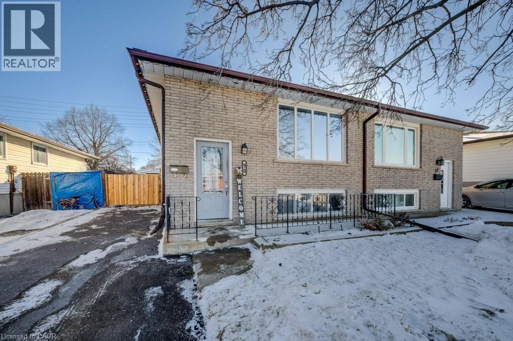 90 Bakersfield Drive, Cambridge, Ontario  N1R 6X6 - Photo 2 - 40806369