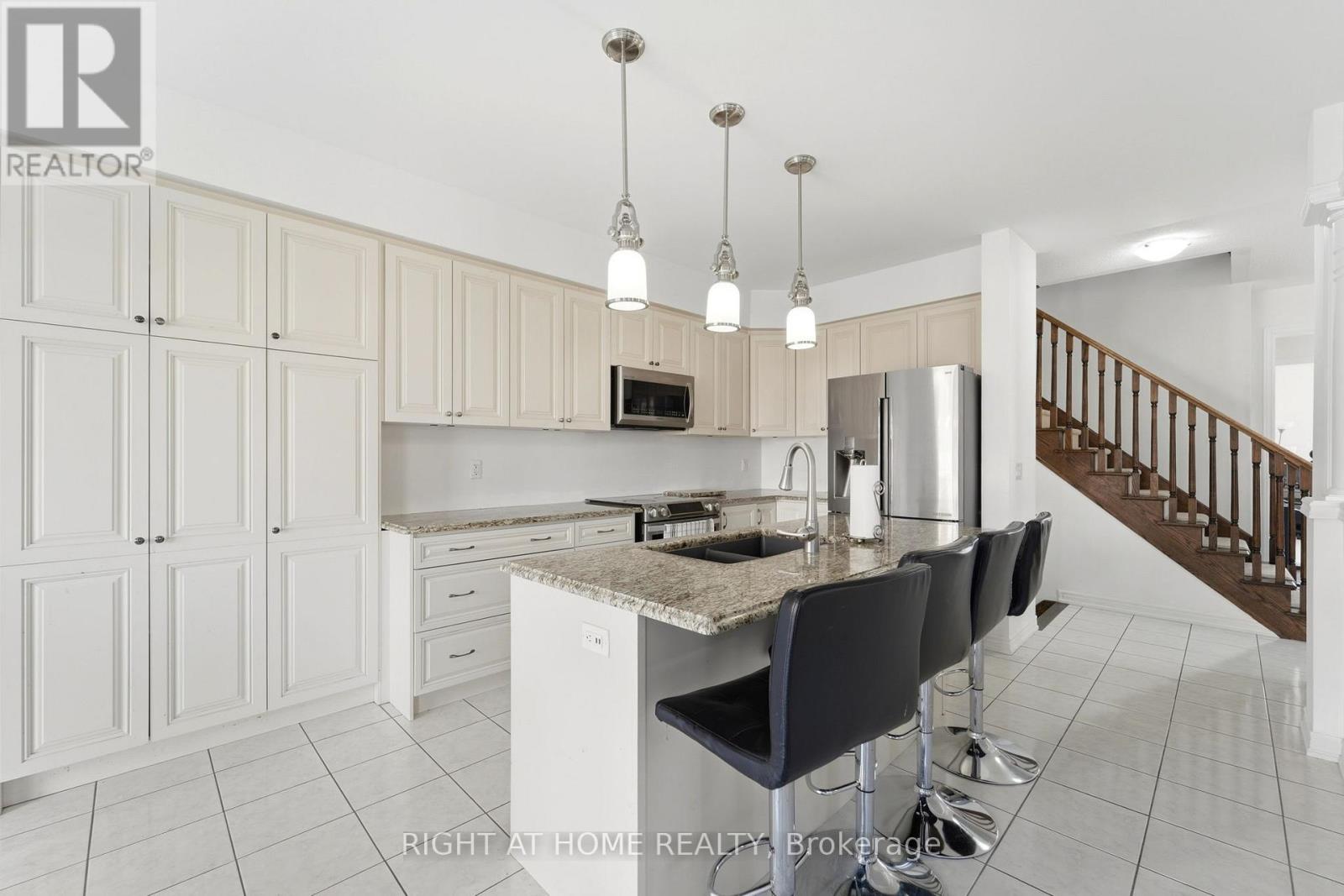 156 Mcdonald Crescent, Clarington (Newcastle), Ontario  L1B 1G9 - Photo 17 - E12873442