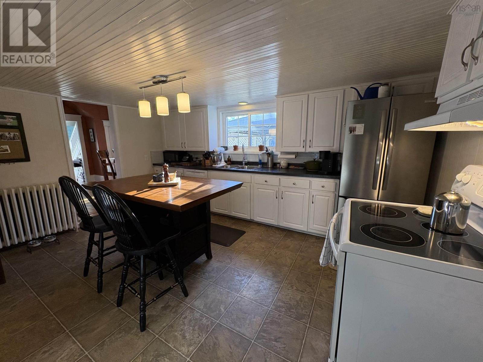 38 St. Bernard Street, Stellarton, Nova Scotia  B0K 1S0 - Photo 9 - 202604285