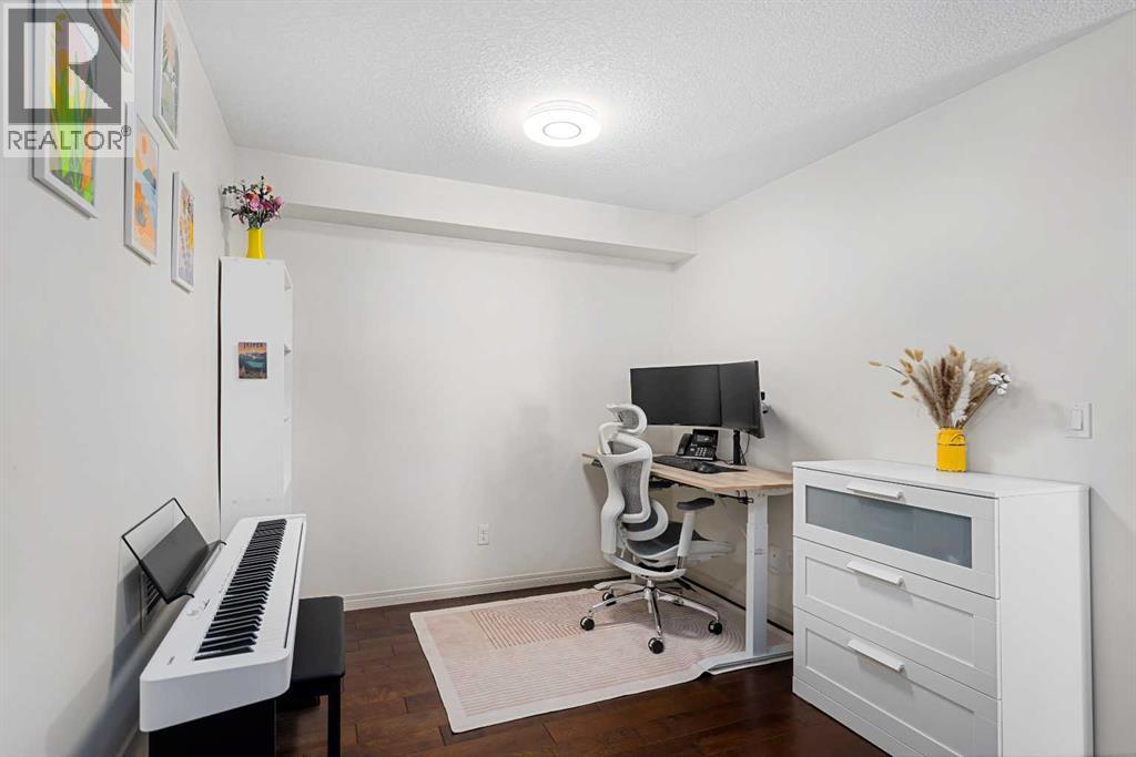 202, 304 Cranberry Park Se, Calgary, Alberta  T3M 1W2 - Photo 8 - A2292497