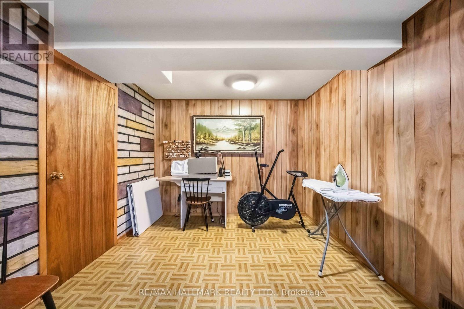 47 Paulvale Crescent, Toronto (York University Heights), Ontario  M3J 1K4 - Photo 28 - W12815240