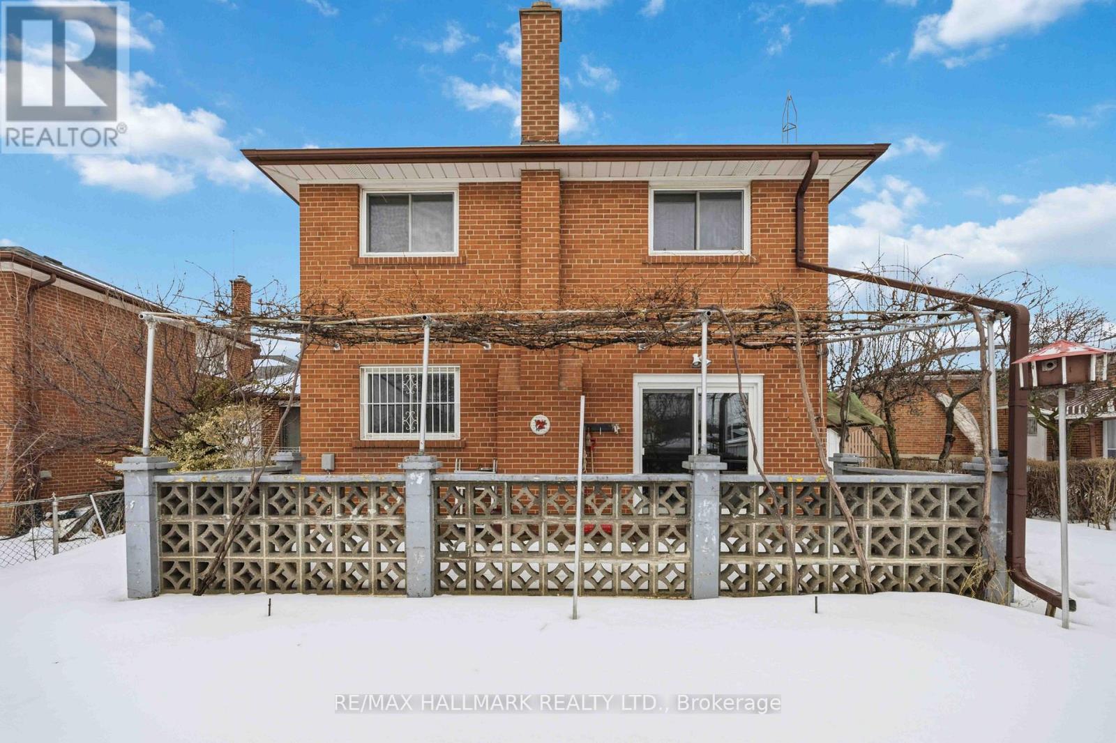 47 Paulvale Crescent, Toronto (York University Heights), Ontario  M3J 1K4 - Photo 35 - W12815240