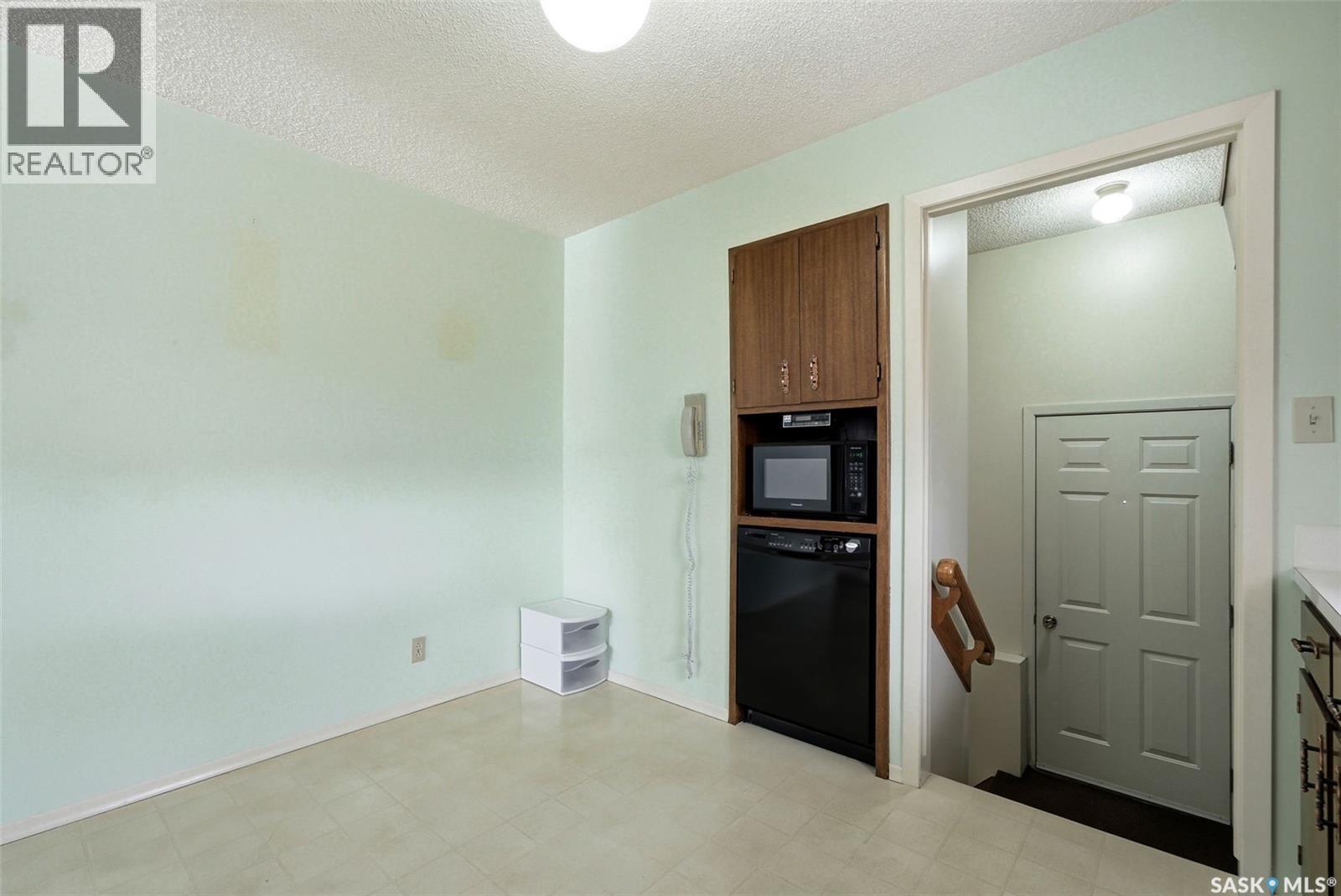 191 Elmview Road, Regina, Saskatchewan  S4R 6B5 - Photo 10 - SK030209