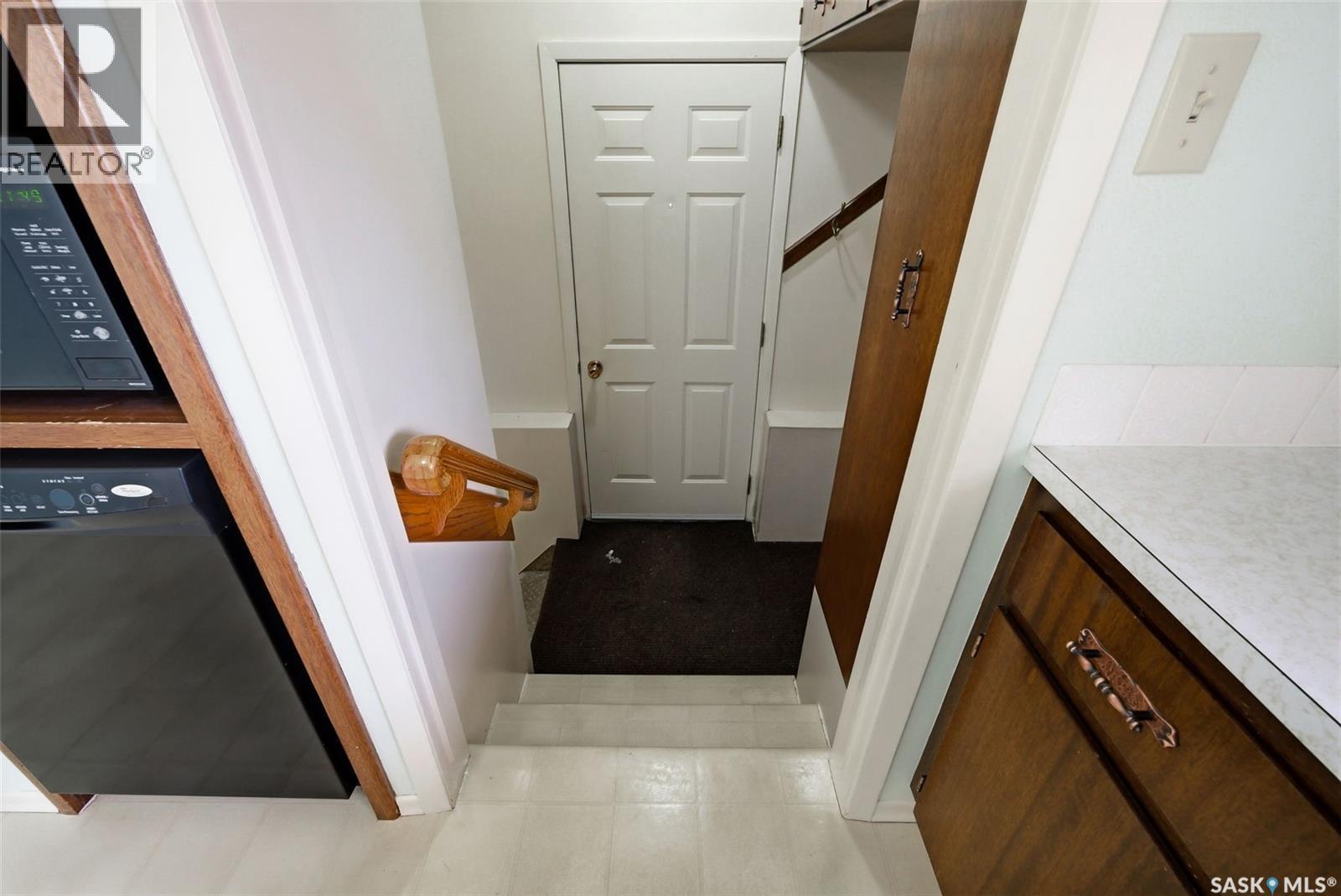 191 Elmview Road, Regina, Saskatchewan  S4R 6B5 - Photo 18 - SK030209