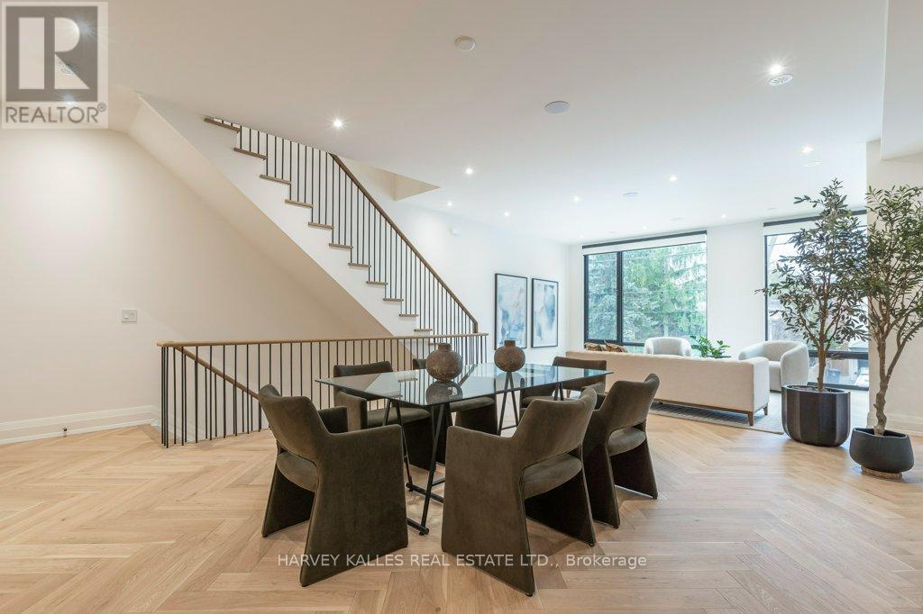 36 Evergreen Gardens, Toronto (Leaside), Ontario  M4G 1C5 - Photo 15 - C12875206