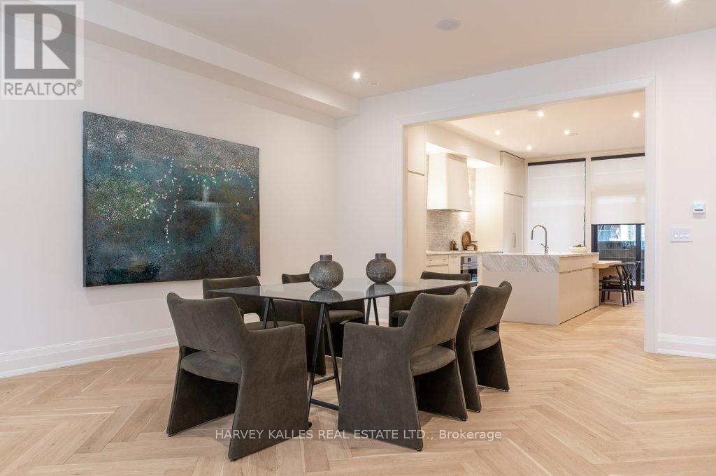 36 Evergreen Gardens, Toronto (Leaside), Ontario  M4G 1C5 - Photo 16 - C12875206