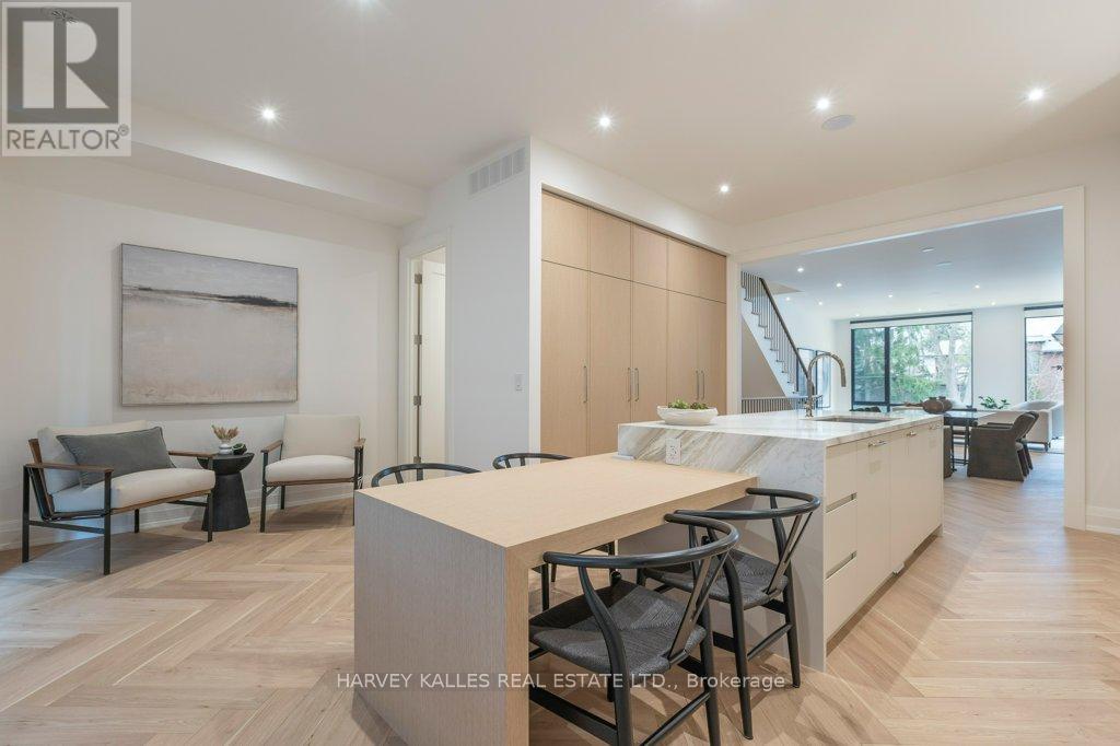 36 Evergreen Gardens, Toronto (Leaside), Ontario  M4G 1C5 - Photo 19 - C12875206