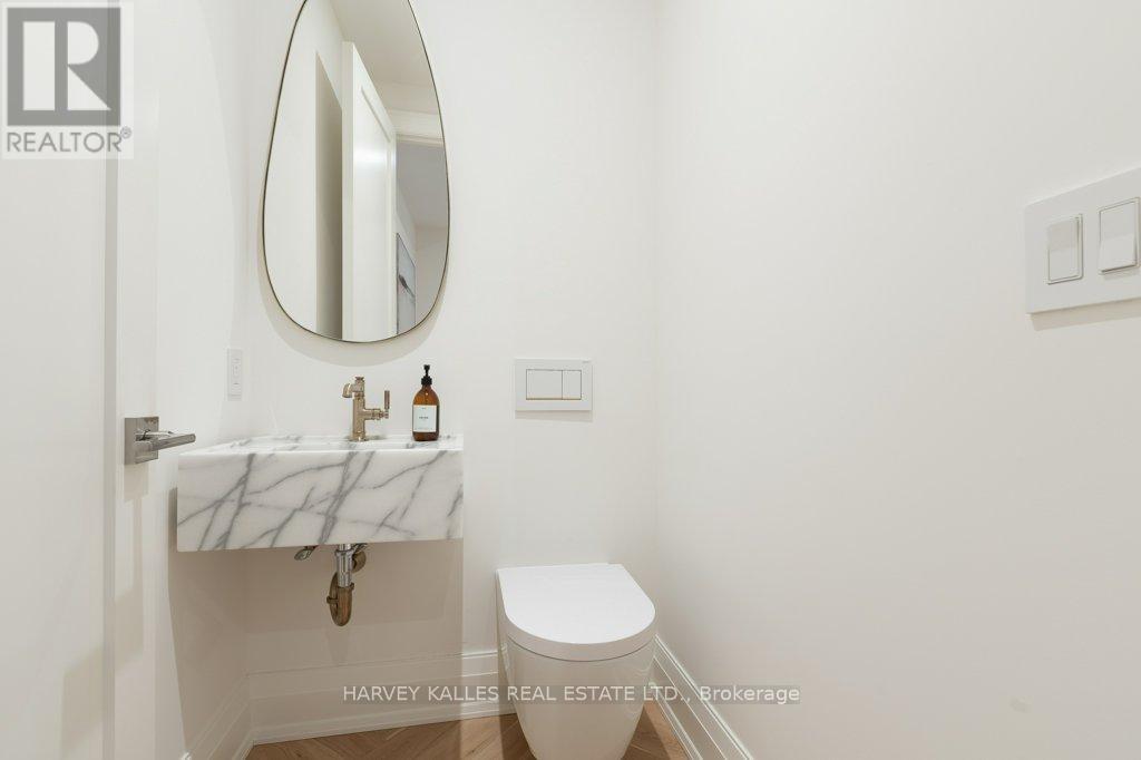 36 Evergreen Gardens, Toronto (Leaside), Ontario  M4G 1C5 - Photo 23 - C12875206