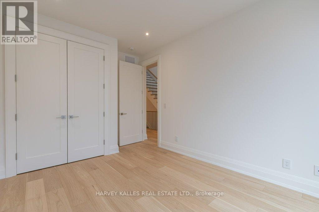 36 Evergreen Gardens, Toronto (Leaside), Ontario  M4G 1C5 - Photo 31 - C12875206