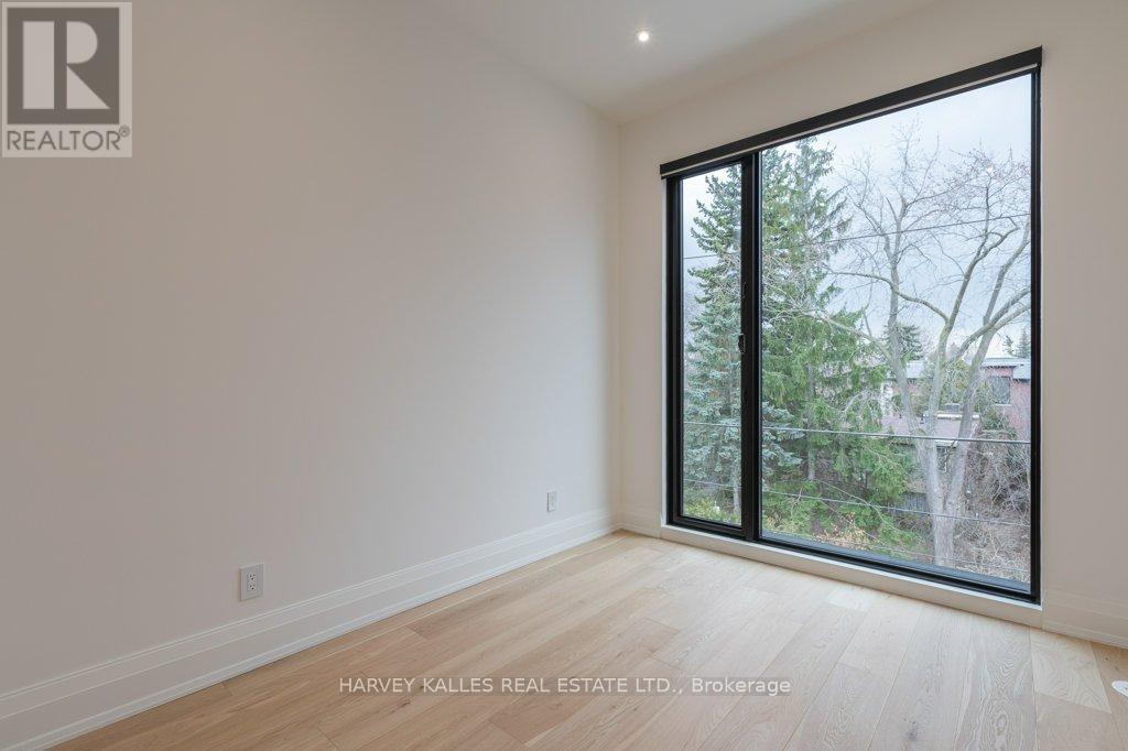 36 Evergreen Gardens, Toronto (Leaside), Ontario  M4G 1C5 - Photo 32 - C12875206