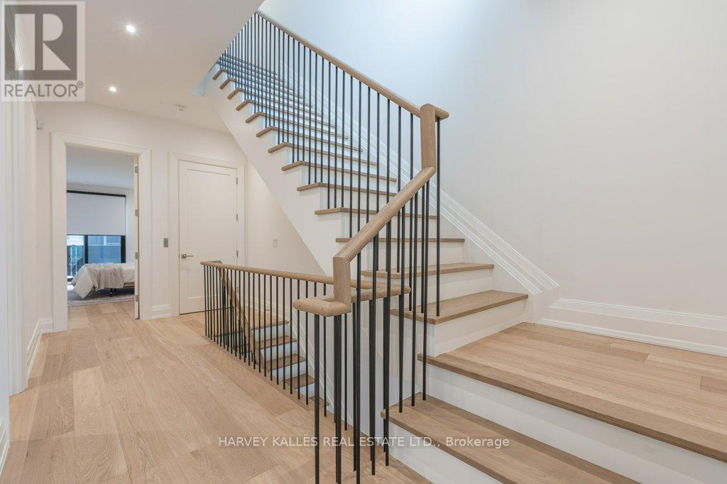 36 Evergreen Gardens, Toronto (Leaside), Ontario  M4G 1C5 - Photo 33 - C12875206