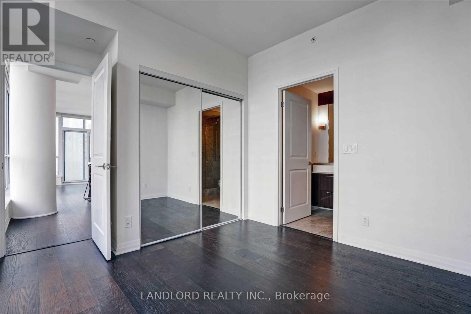 3002 - 8 Mercer Street, Toronto, Ontario  M5V 0C4 - Photo 10 - C12875222