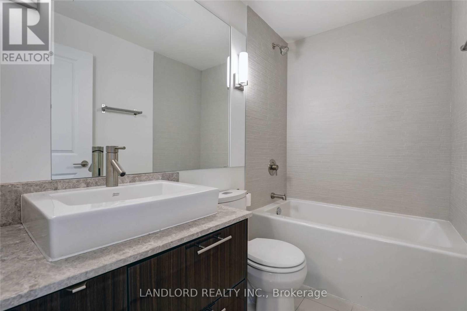 3002 - 8 Mercer Street, Toronto, Ontario  M5V 0C4 - Photo 14 - C12875222