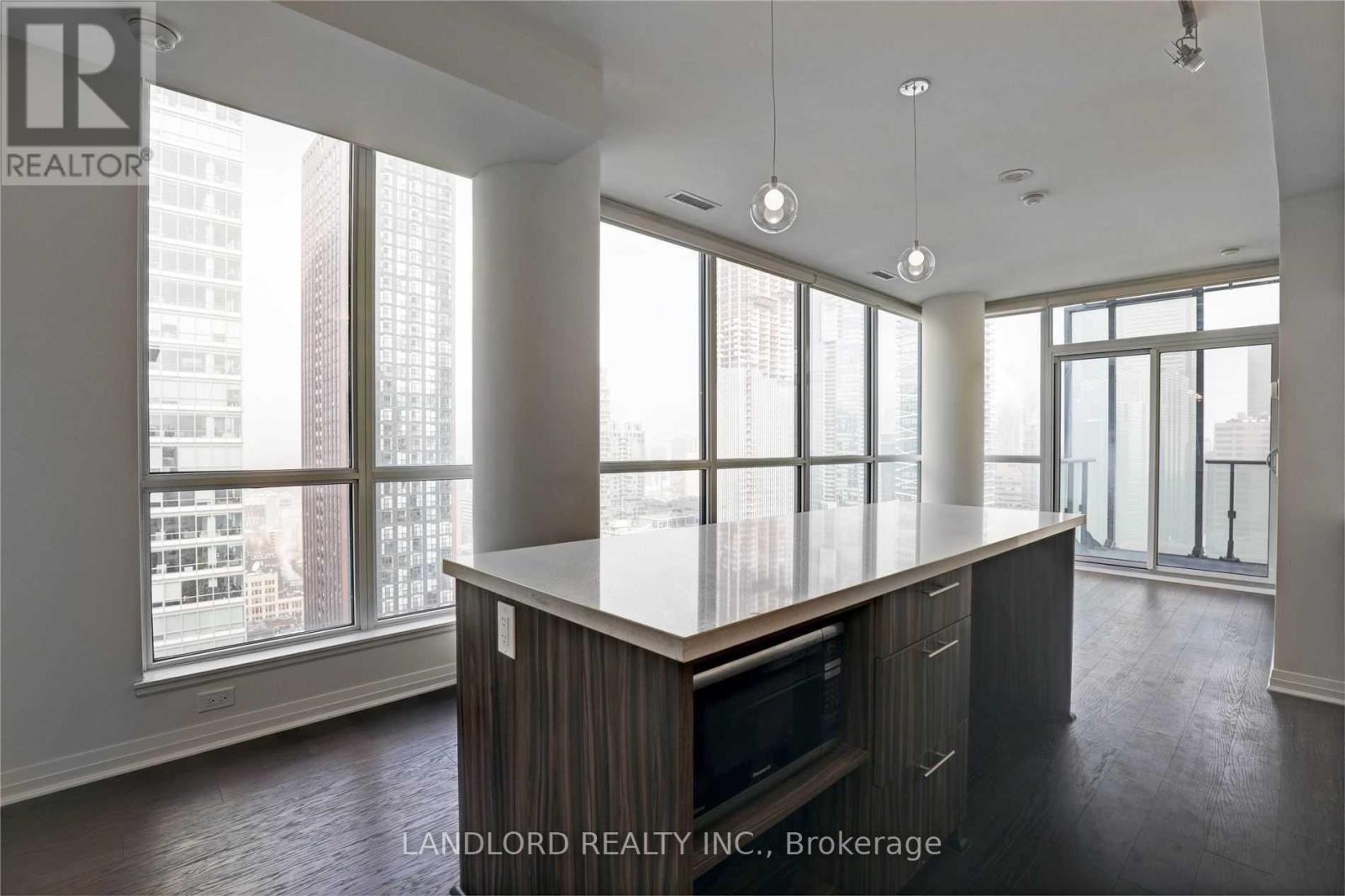 3002 - 8 Mercer Street, Toronto, Ontario  M5V 0C4 - Photo 3 - C12875222