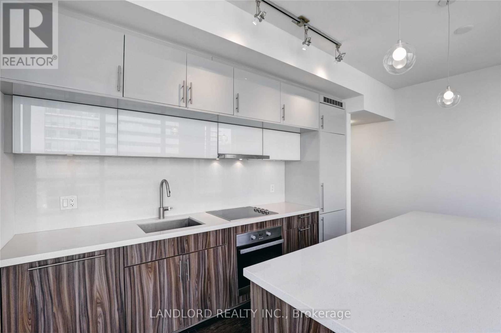 3002 - 8 Mercer Street, Toronto, Ontario  M5V 0C4 - Photo 6 - C12875222