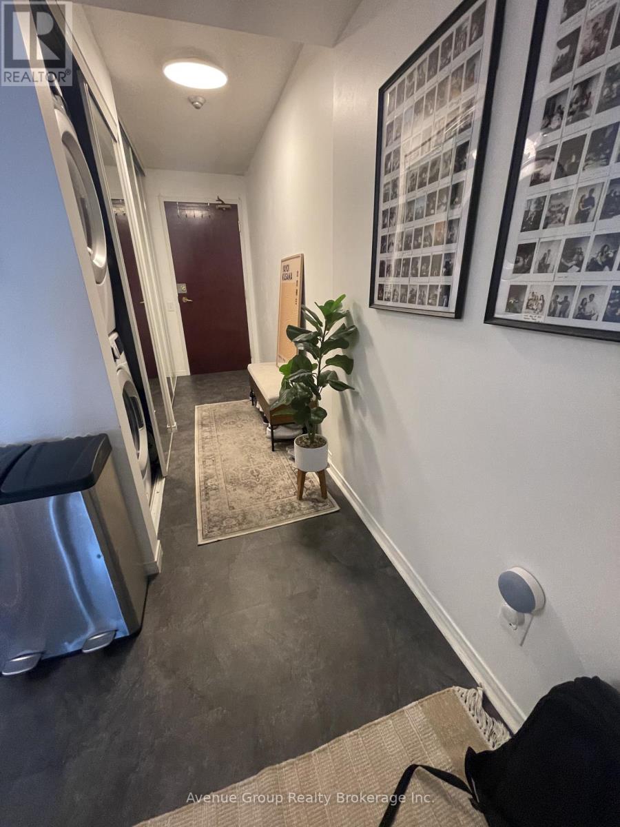 3005 - 750 Bay Street, Toronto (Bay Street Corridor), Ontario  M5G 1N6 - Photo 16 - C12875224