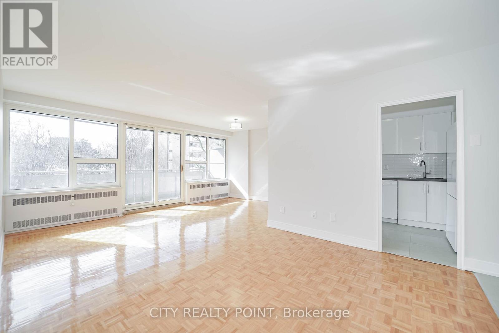 407 - 10 SHALLMAR BOULEVARD, toronto (forest hill north), Ontario