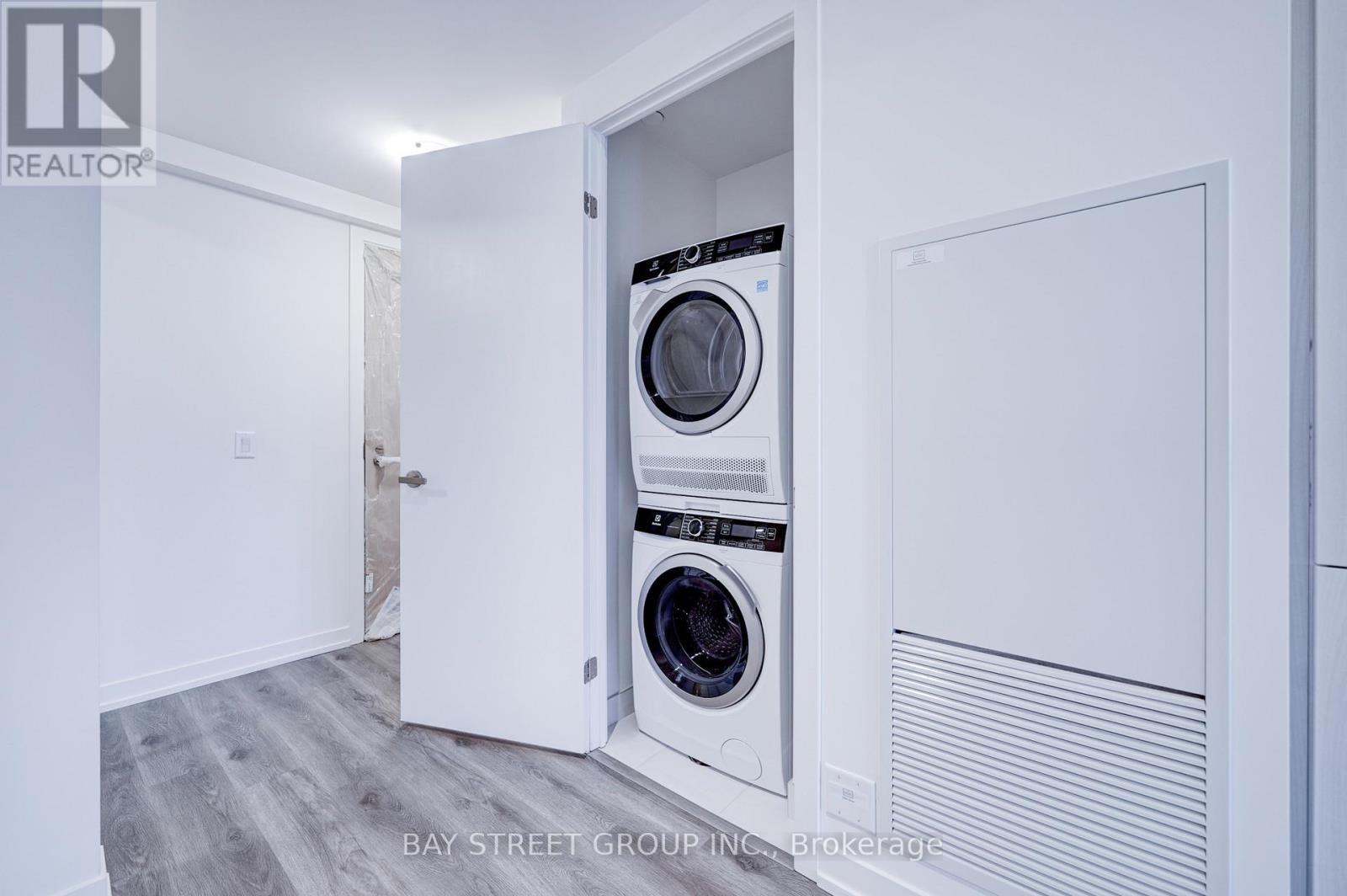 2501 - 138 Downes Street, Toronto (Waterfront Communities), Ontario  M5E 0E4 - Photo 10 - C12875260