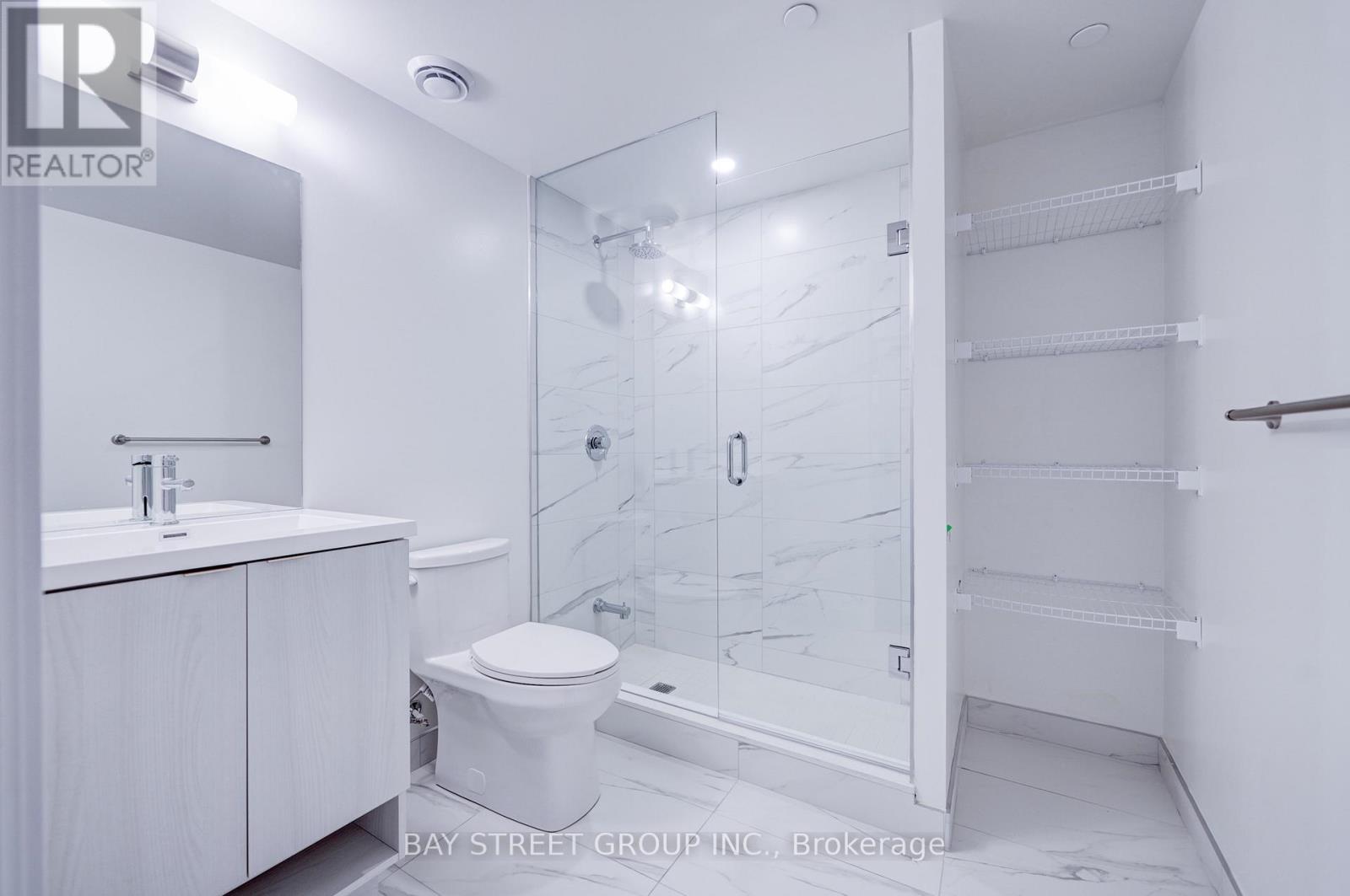 2501 - 138 Downes Street, Toronto (Waterfront Communities), Ontario  M5E 0E4 - Photo 9 - C12875260