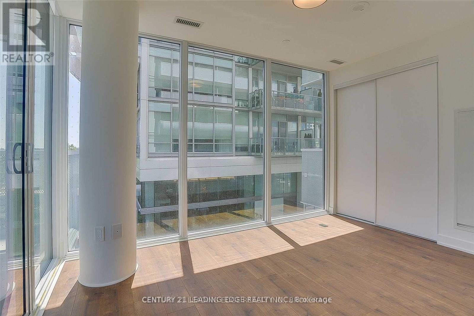207 - 15 Queens Quay E, Toronto, Ontario  M5E 0C5 - Photo 16 - C12875296