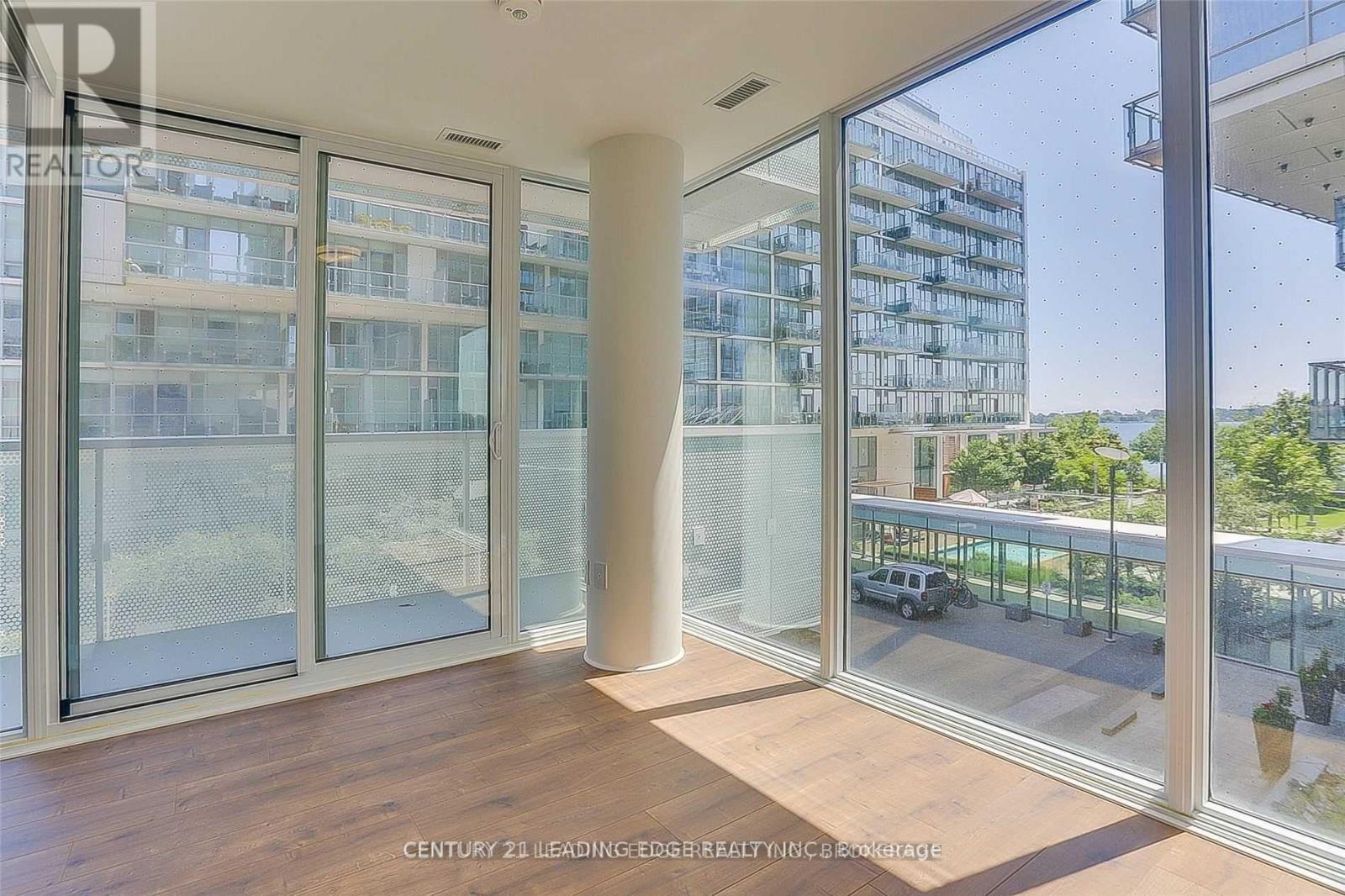 207 - 15 Queens Quay E, Toronto, Ontario  M5E 0C5 - Photo 17 - C12875296