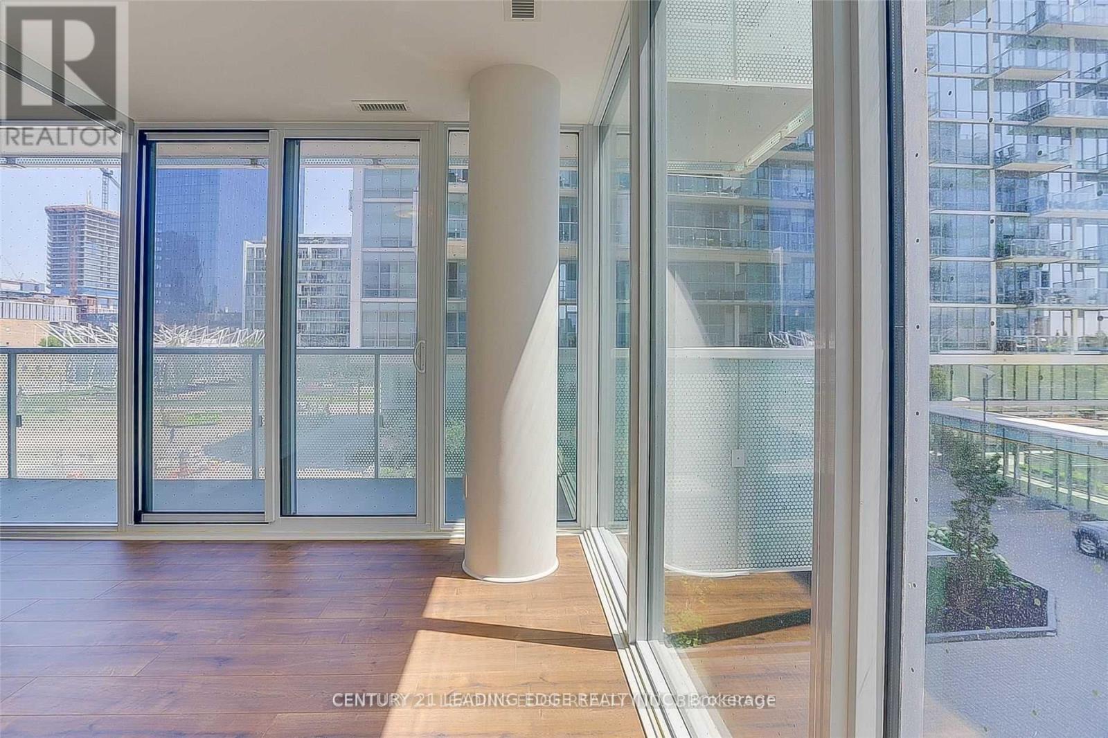 207 - 15 Queens Quay E, Toronto, Ontario  M5E 0C5 - Photo 18 - C12875296