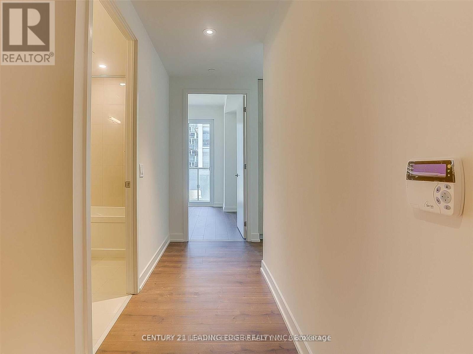 207 - 15 Queens Quay E, Toronto, Ontario  M5E 0C5 - Photo 4 - C12875296