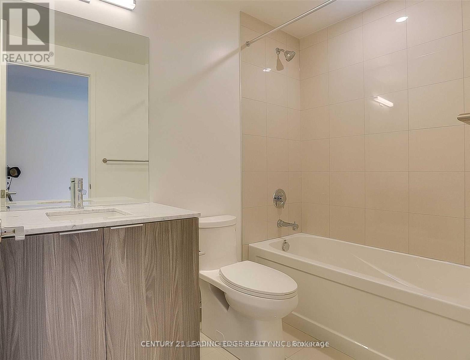 207 - 15 Queens Quay E, Toronto, Ontario  M5E 0C5 - Photo 6 - C12875296