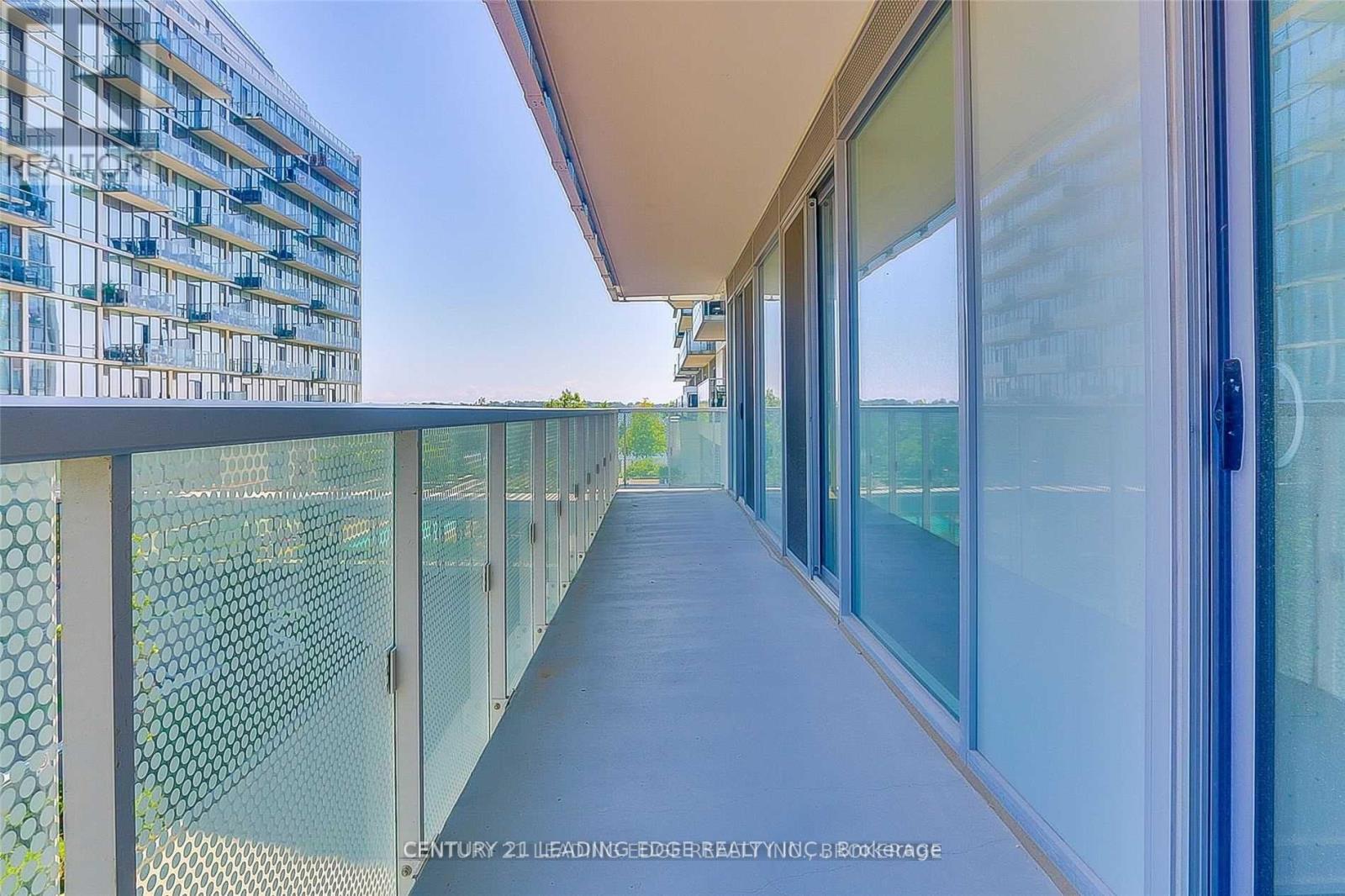 207 - 15 Queens Quay E, Toronto, Ontario  M5E 0C5 - Photo 9 - C12875296