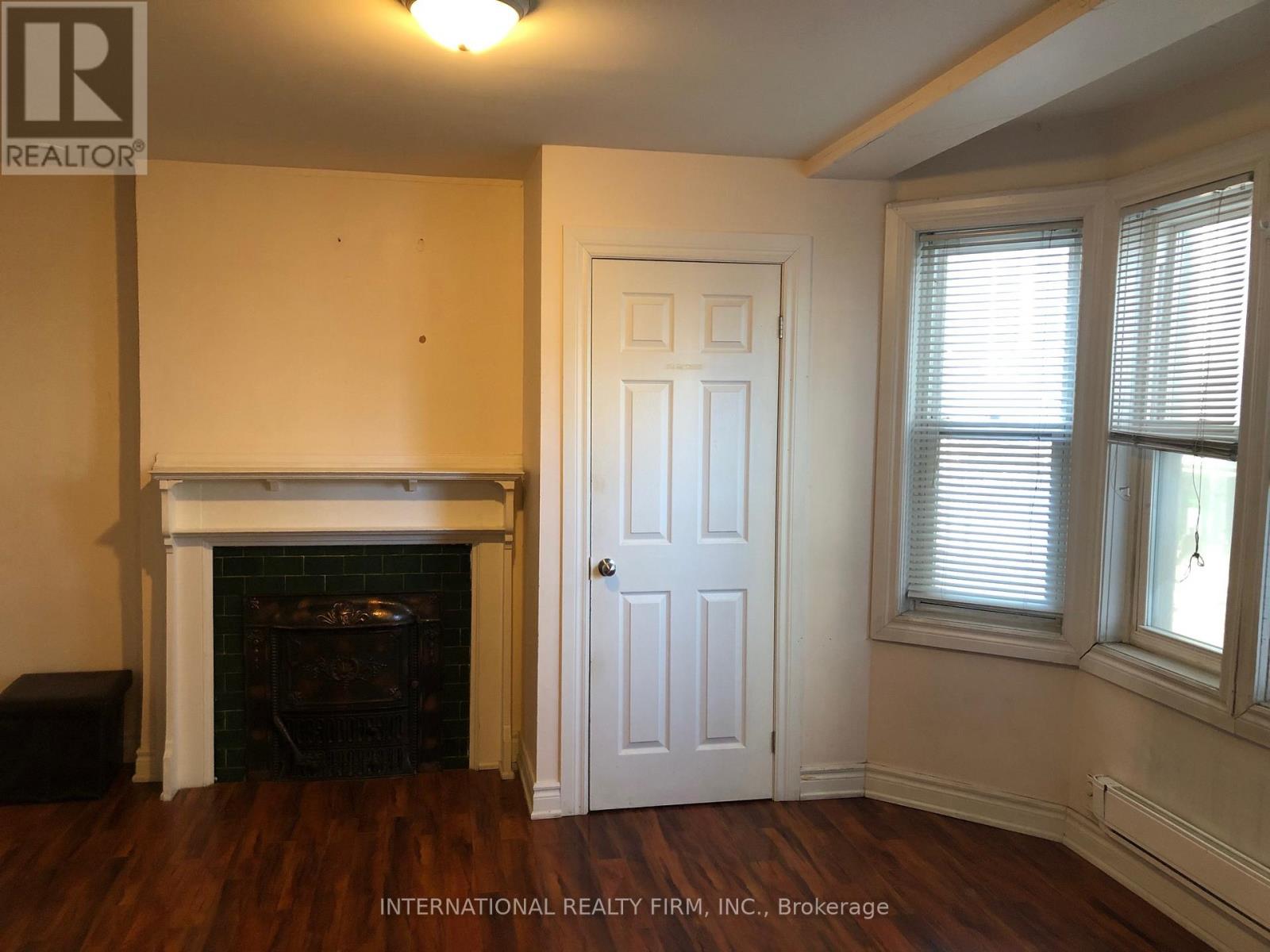 2b - 197 Dundas Street E, Toronto (Moss Park), Ontario  M5A 1Z4 - Photo 2 - C12875316