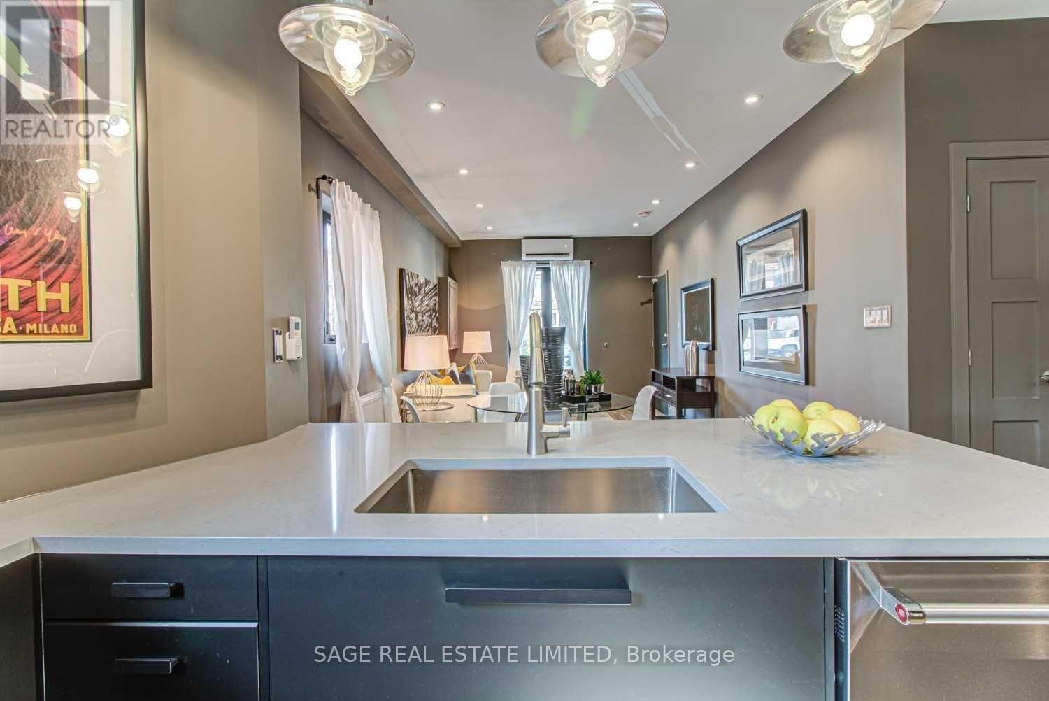 Main - 671 Dufferin Street, Toronto (Little Portugal), Ontario  M6K 2B2 - Photo 9 - C12875328