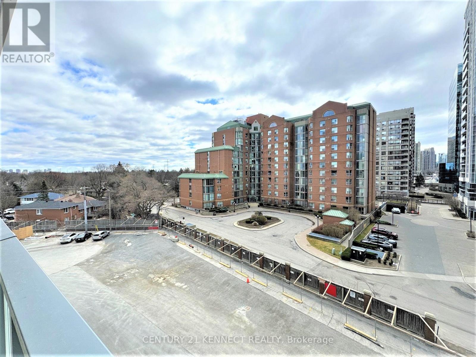 512 - 8 Olympic Garden Drive, Toronto (Newtonbrook East), Ontario  M2M 0B9 - Photo 16 - C12875386