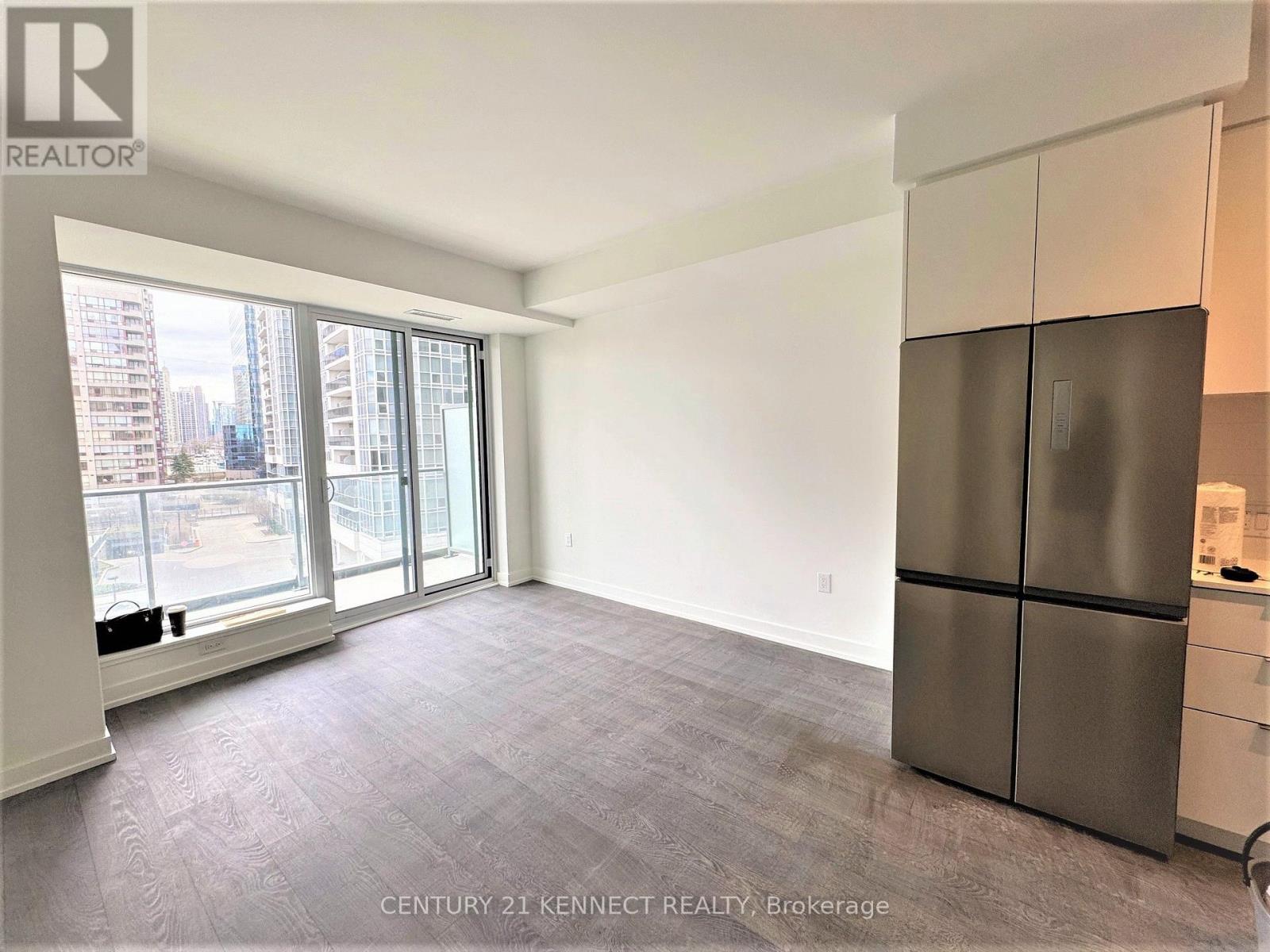 512 - 8 Olympic Garden Drive, Toronto (Newtonbrook East), Ontario  M2M 0B9 - Photo 3 - C12875386