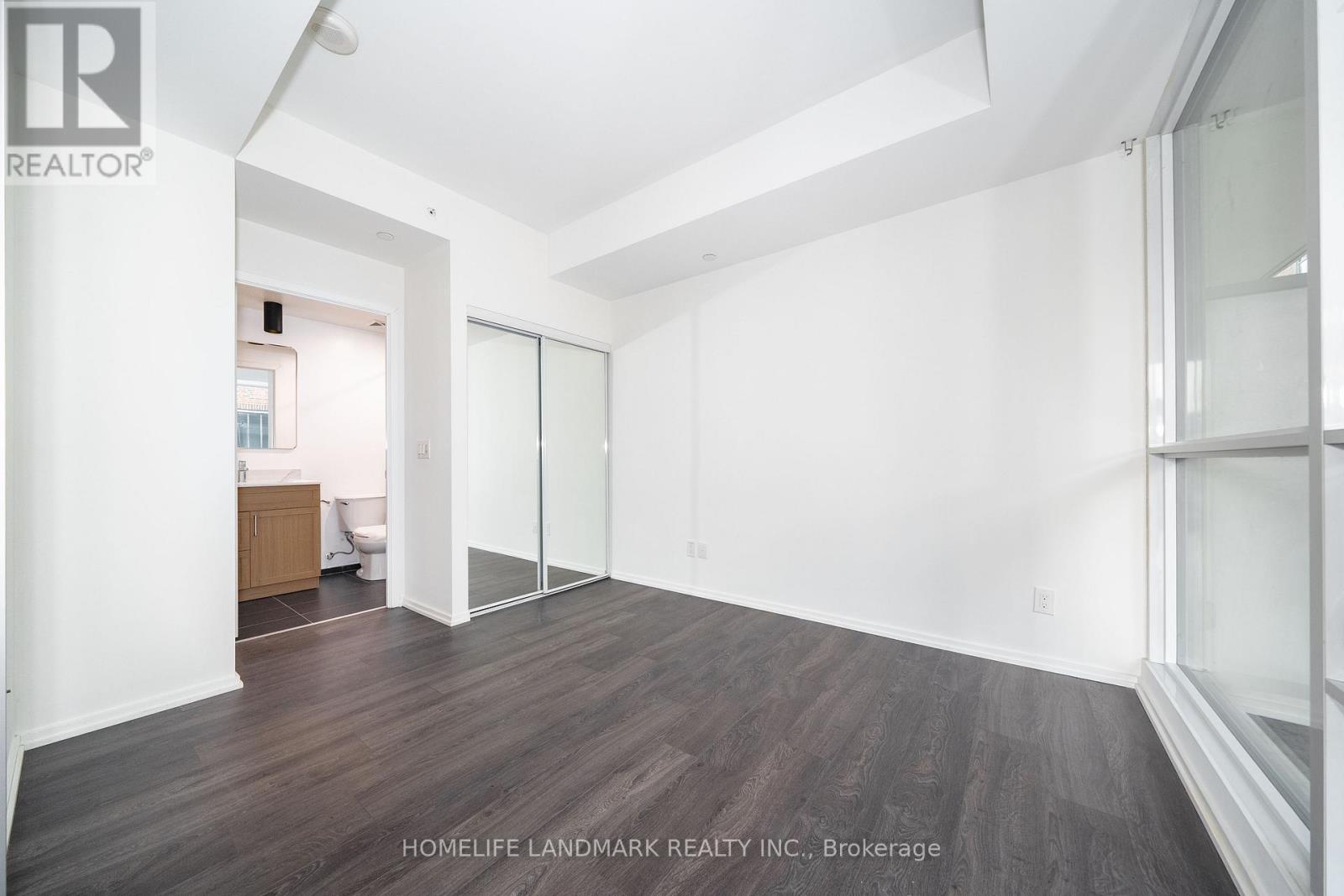 1611 - 70 Temperance Street, Toronto, Ontario  M5H 4E8 - Photo 10 - C12875426