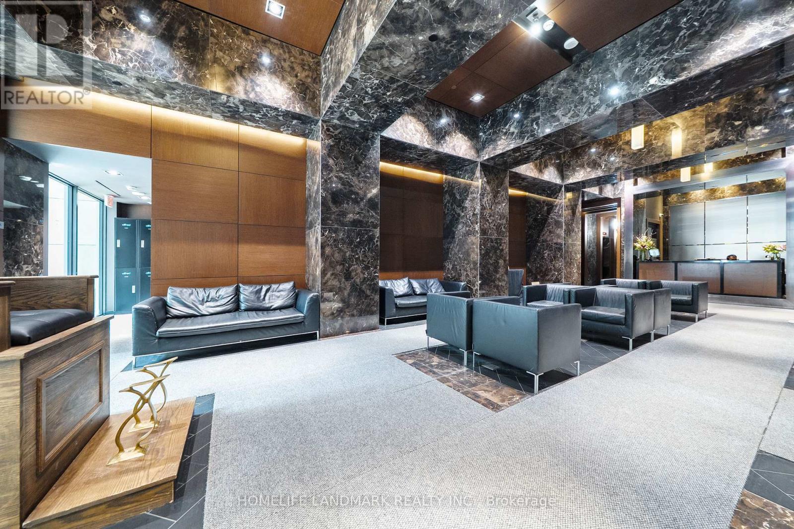 1611 - 70 Temperance Street, Toronto, Ontario  M5H 4E8 - Photo 2 - C12875426