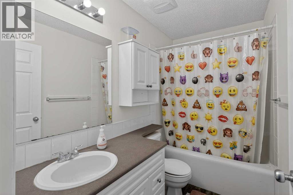 260 Stonemere Place, Chestermere, Alberta  T1Z 1N2 - Photo 17 - A2290215