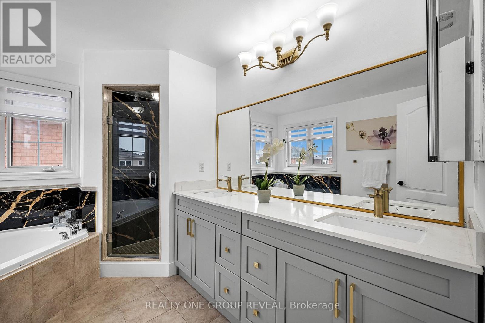 1 Bridgid Drive, Whitby (Williamsburg), Ontario  L1P 1T7 - Photo 23 - E12875232