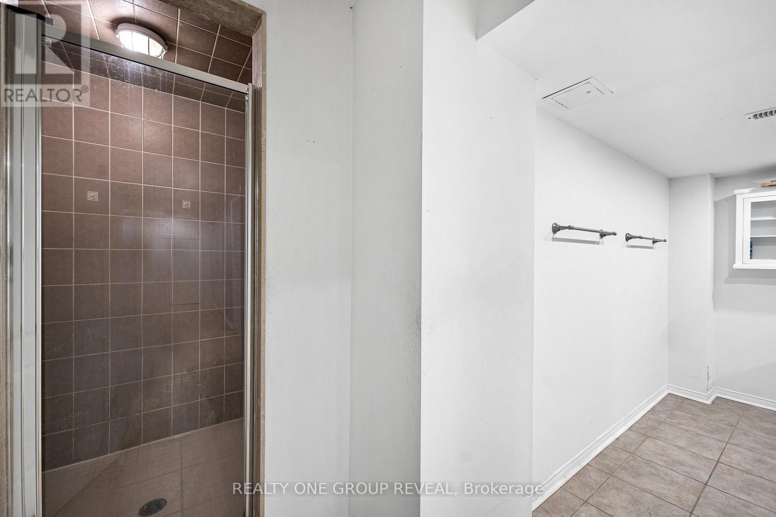 1 Bridgid Drive, Whitby (Williamsburg), Ontario  L1P 1T7 - Photo 39 - E12875232